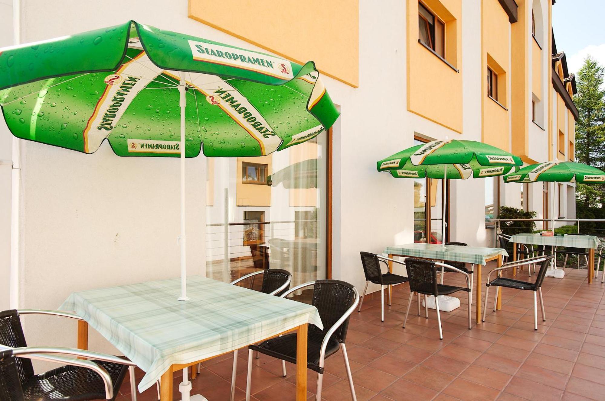 Hotel Chotol Horomerice Luaran gambar